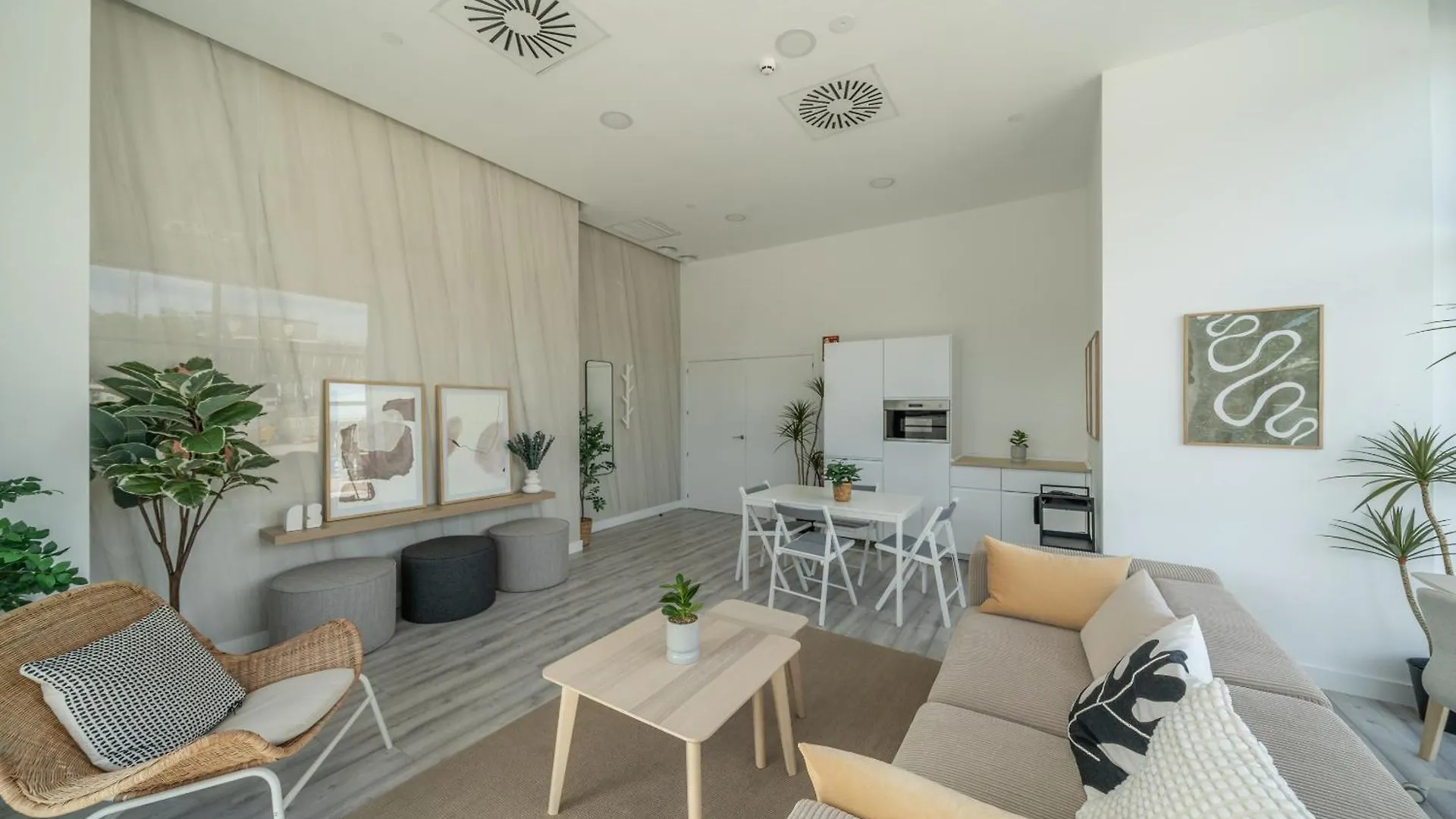 Xpce Urban 2 Malaga Skyline Parking Free Apartment Spain